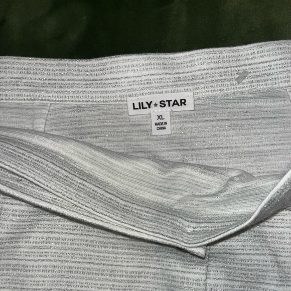 NWT Lily Star white and silver midi wrap skirt - Picture 3 of 6